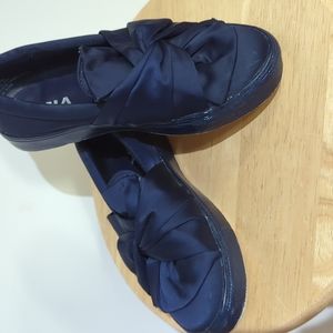 Mia blue bow sneakers